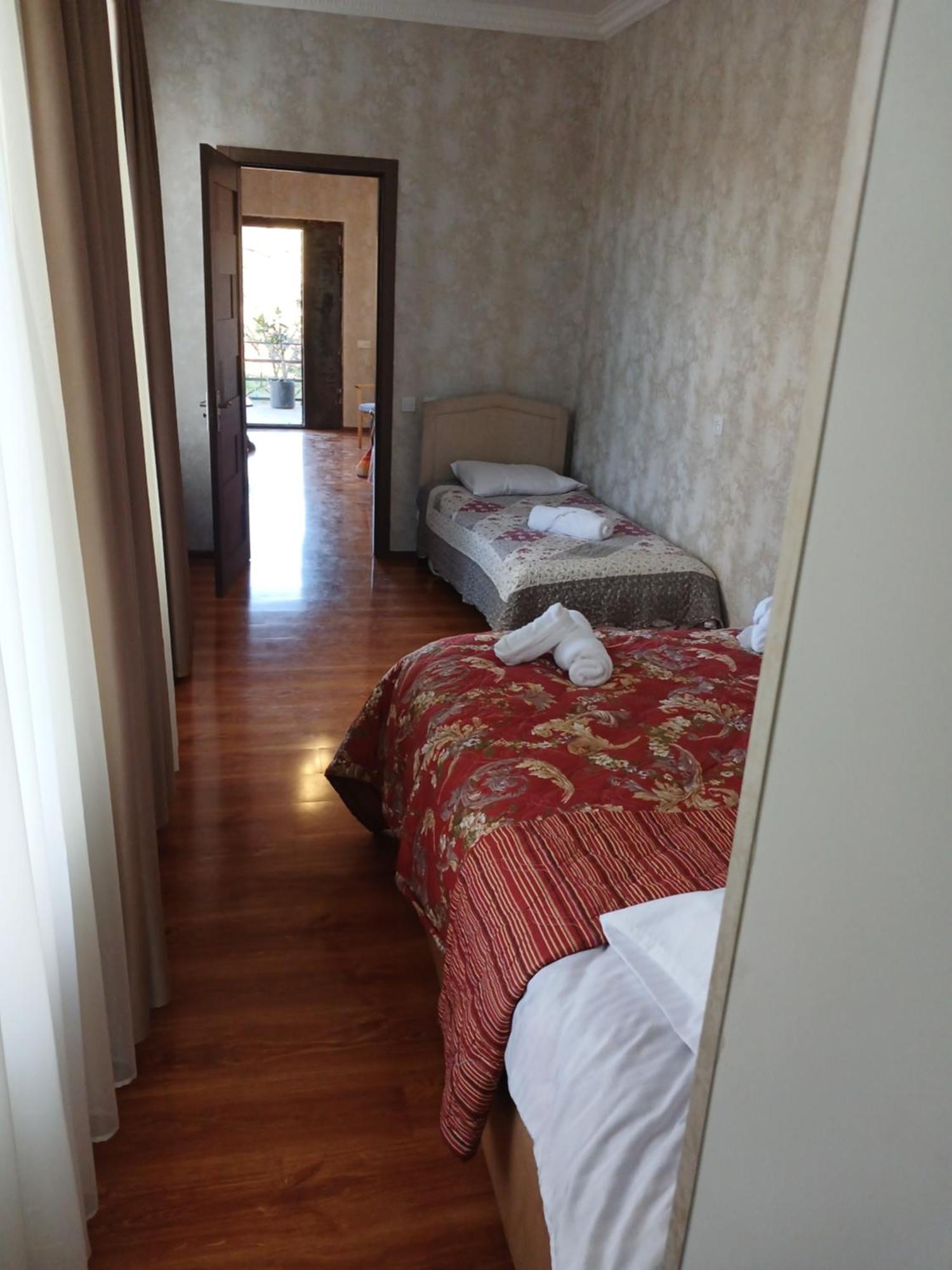 Guest House Nano Martvili Esterno foto